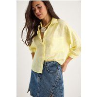 Texturiertes Gestreiftes Crop-Hemd