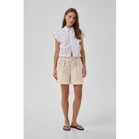 Locker sitzende Shorts mit Kordelzug