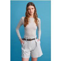 Taillierte High-Waist-Shorts mit Gürtel