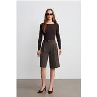 Maßgeschneiderte Bermuda-Shorts mit Gürtel