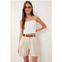 Hochtaillierte weite Shorts mit Gürtel