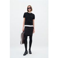 Minimalistischer Minirock mit hoher Taille