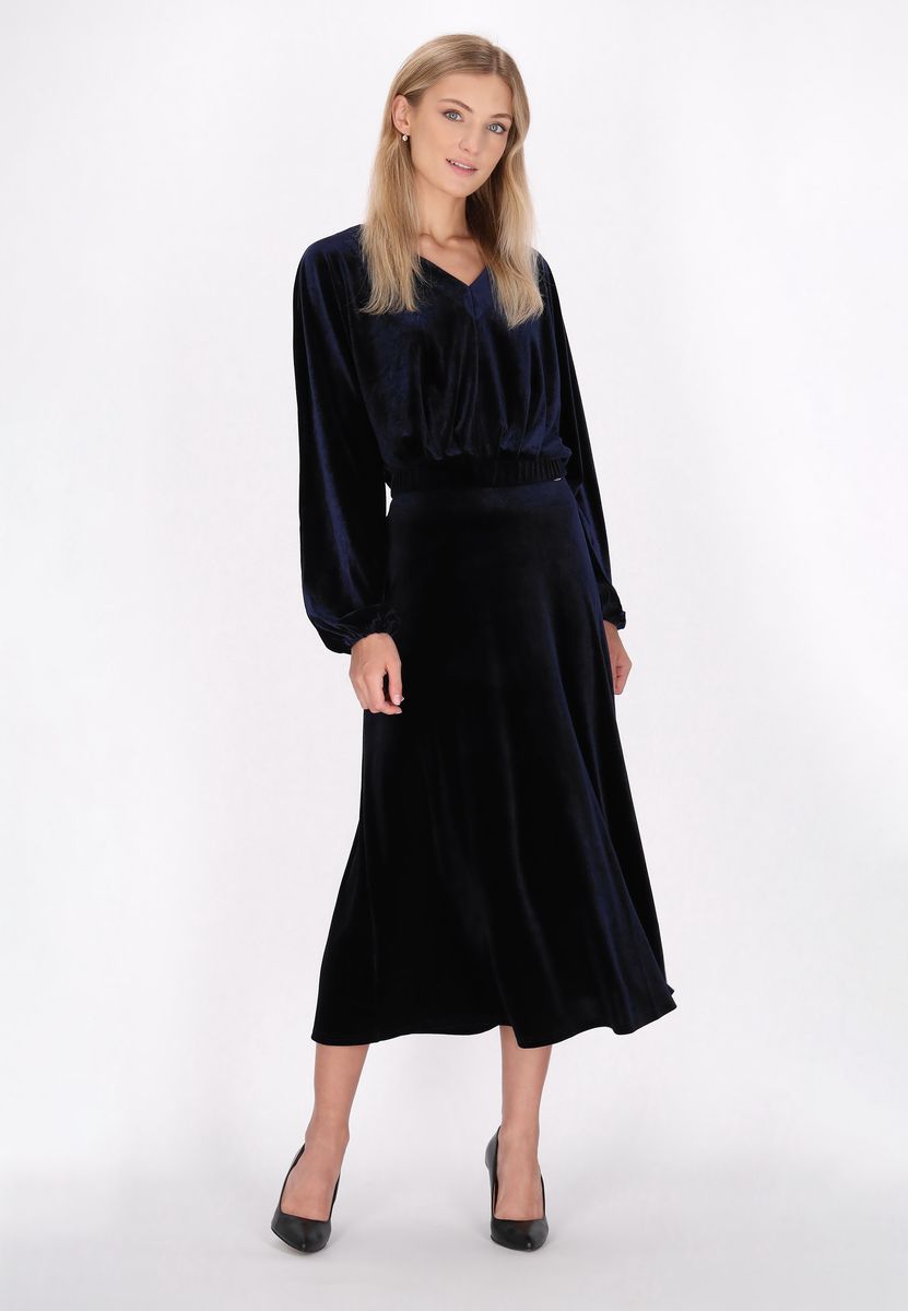 Eleganter Samt-Midirock in A-Linie