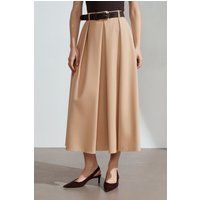 Eleganter Falten-Midi mit Gürtel