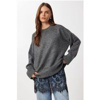 Floral-Spitzen-Minirock zum Layering