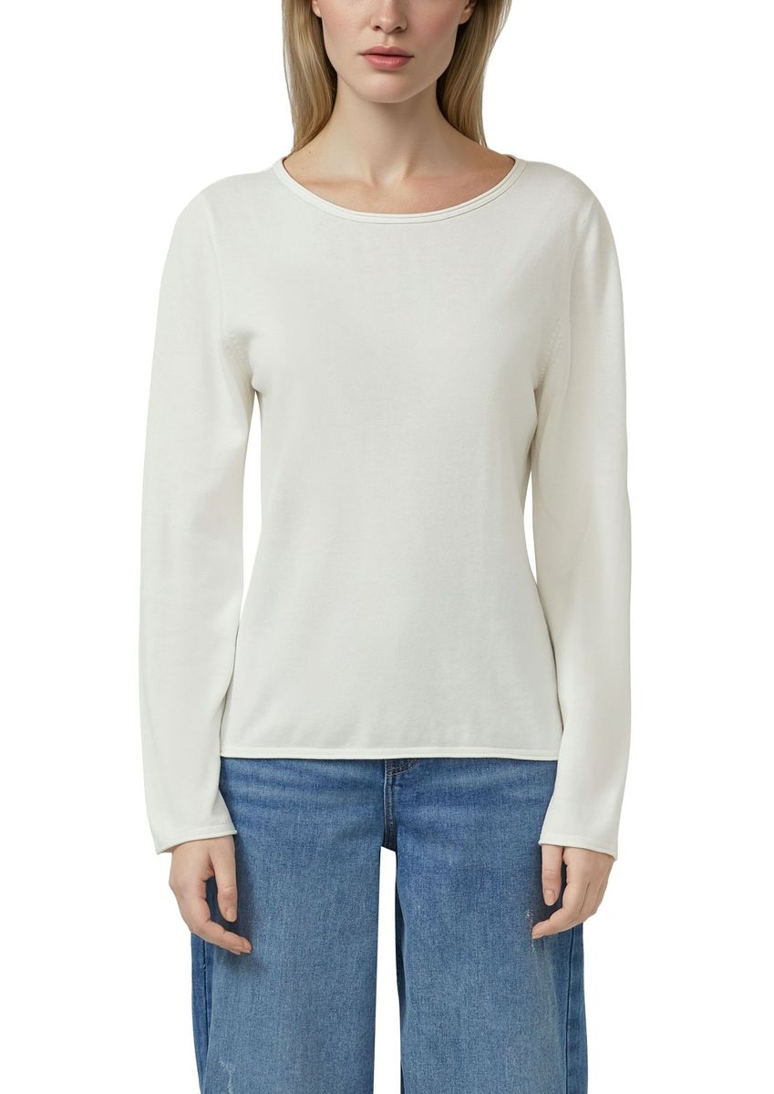 Minimalistischer Feinstrickpullover mit U-Boot-Ausschnitt