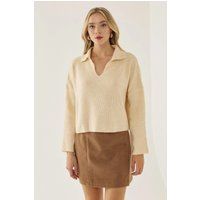 Gerippter Strickpullover mit Polokragen