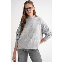 Locker sitzender strukturierter Zopfstrickpullover