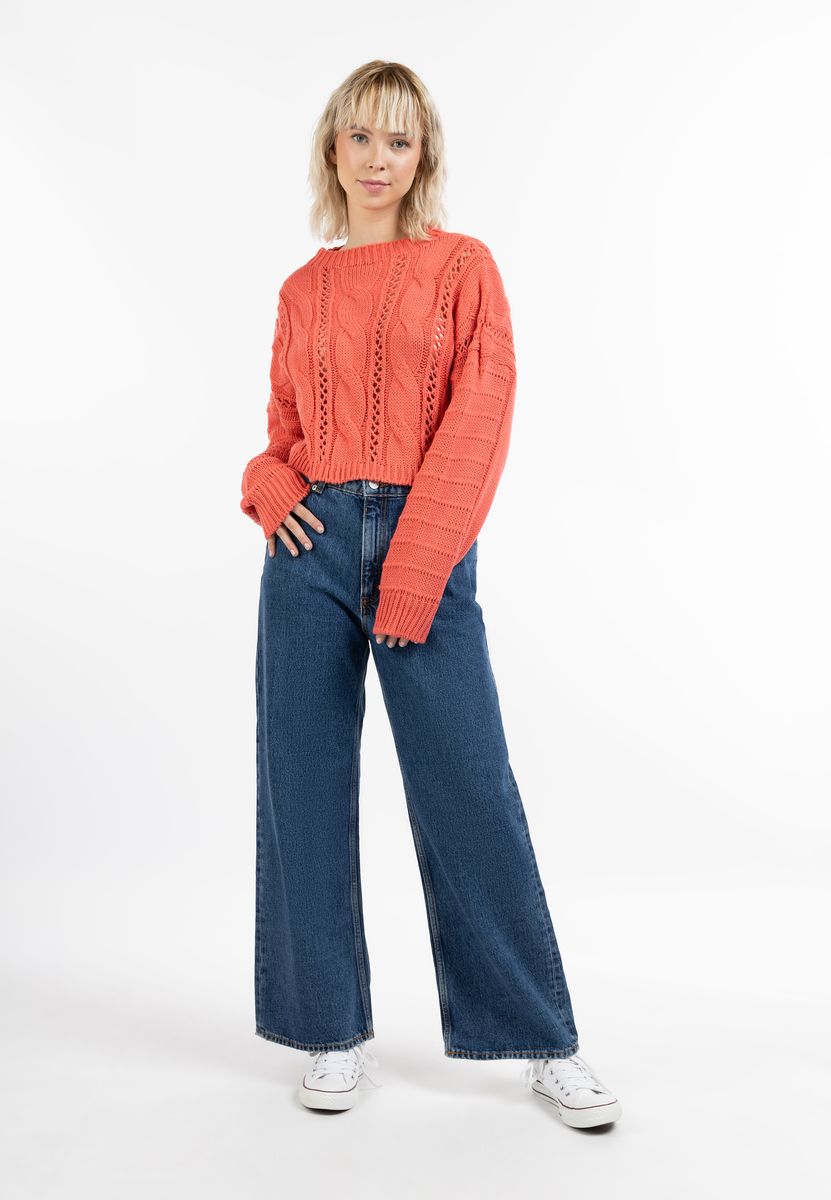 Grob gestrickter Kurzpullover mit Zopfmuster