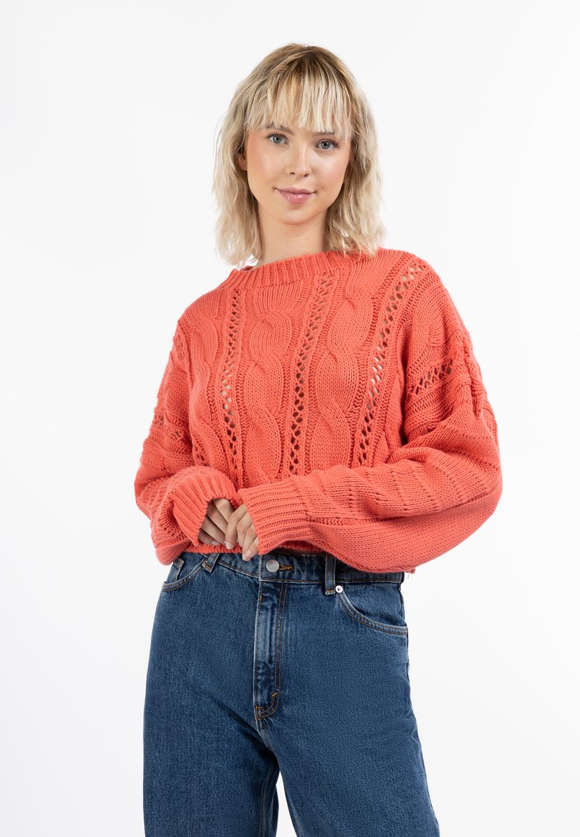 Grob gestrickter Kurzpullover mit Zopfmuster