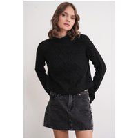 Strukturierter Rautenstrickpullover mit Stehkragen