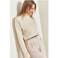 Kurzer Rollkragenpullover in Rippstrick