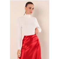 Taillierter Rippstrick-Pullover mit Stehkragen