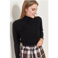 Taillierter Ripp-Rollkragenpullover