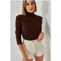 Taillierter gerippter Rollkragenpullover