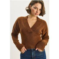 Gerippter Crop-Strickpullover mit V-Ausschnitt