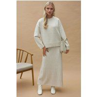 Strukturiertes Strick-Set aus Pullover und Rock