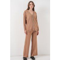 Cardigan und Weit Geschnittene Hose