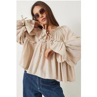 Romantische Chiffonbluse mit Rüschen