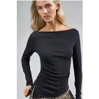 Elegantes Top mit U-Boot-Ausschnitt