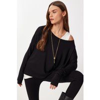 Legeres Langarmshirt mit U-Boot-Ausschnitt