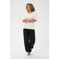 Elegantes Stricktop mit Kontrastbiese