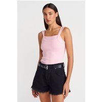 Geripptes Tanktop mit eckigem Ausschnitt