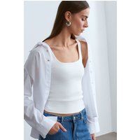 Geripptes Tanktop mit Karree-Ausschnitt