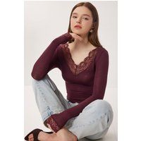 Elegantes Rippstrick-Top mit Spitze