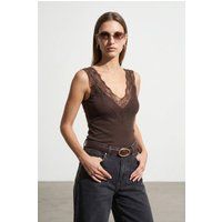 Ärmelloses Stricktop mit Spitzenbesatz
