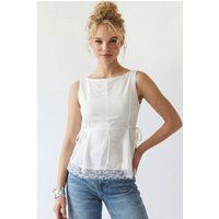 Ärmellose Bluse mit seitlichen Bindebändern