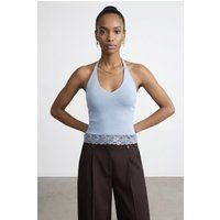 Geripptes Halter-Top mit Spitzenbesatz