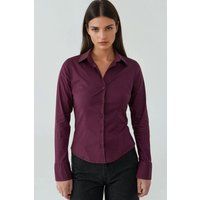 Taillierte Hemdbluse für das Büro