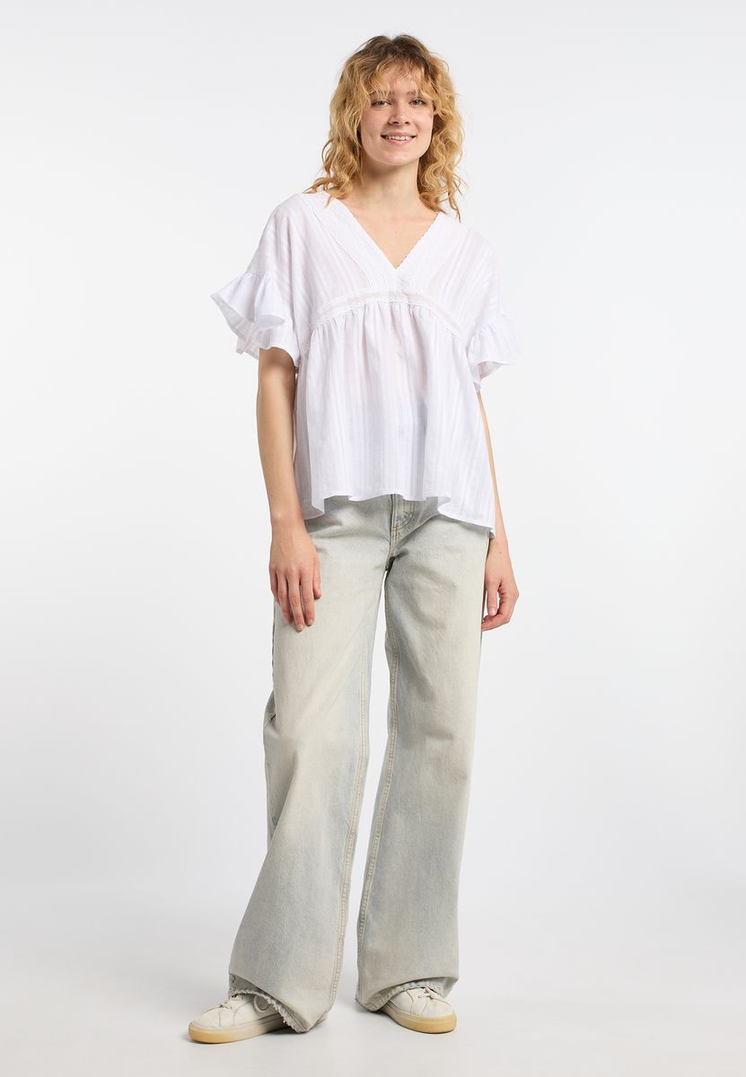 Boho-Tunika mit Lochstickerei und Rüschen