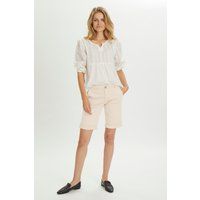 Klassische Chino-Shorts mit Aufschlag