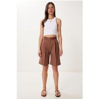 Maßgeschneiderte Bermuda-Shorts mit Falten