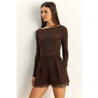 Weite Falten-Shorts mit Spitze