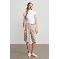 Maßgeschneiderte Bundfalten-Bermuda-Shorts