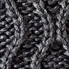 Strukturierte Beanie mit Kunstpelzbommel