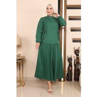 Elegantes Set aus Tunika und Faltenrock