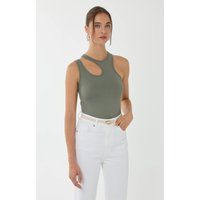 Rippstrick-Top mit asymmetrischem Cut-Out