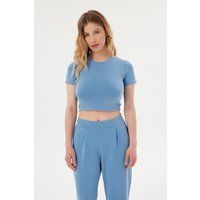 Klassisches Crop Top mit Rundhalsausschnitt