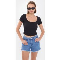 Minimalistisches Crop Top mit Rundhalsausschnitt