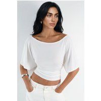 Elegantes Stricktop mit Bootsausschnitt