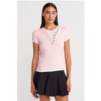 Kurzärmeliges Henley-Shirt im Lagen-Look