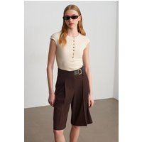 Tailliertes Rippen-Henley-T-Shirt