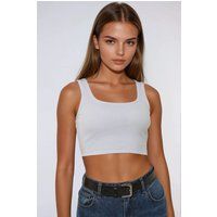 Geripptes Crop-Top mit U-Ausschnitt