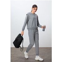 Übergroßes Set aus Sweatshirt und Jogginghose