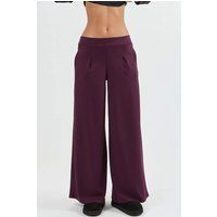 Weit geschnittene Strickhose mit Falten