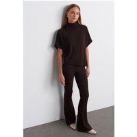 Rippstrick-Schlaghose mit hoher Taille